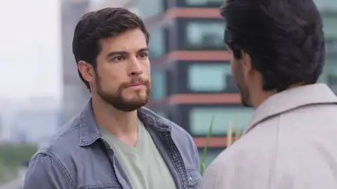 David revela a Gael el gran secreto que Leona lleva años ocultando David revela a Gael el gran secreto que Leona lleva años ocultando