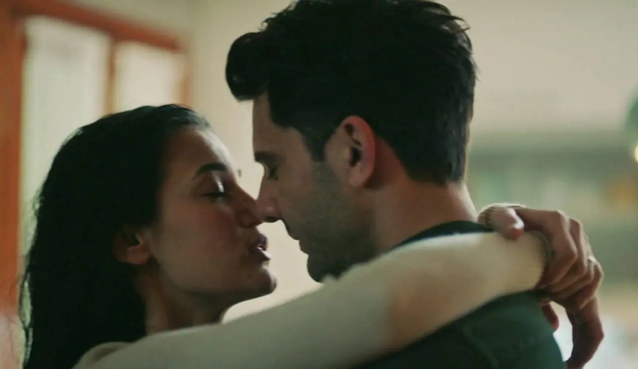 Secretos de familia - Ceylin e Ilgaz celebran un año juntos