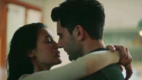 Secretos de familia - Ceylin e Ilgaz celebran un a&ntilde;o juntos