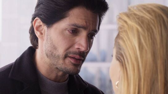 Gael no piensa delatar a Leona ahora que sabe que es Marena