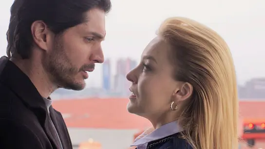 Leona le revela a Gael que su hijo es Benjamín Leona le revela a Gael que su hijo es Benjamín