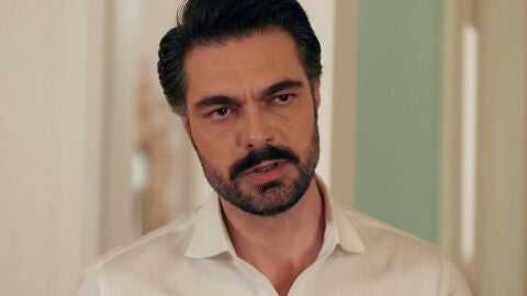 Tufan deja a todos en shock al pedirle el divorcio a Nur en plena celebraci&oacute;n de A&ntilde;o Nuevo 