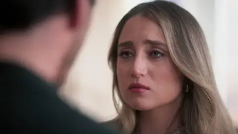 Valeria no quiere separarse de su hermano Valeria no quiere separarse de su hermano