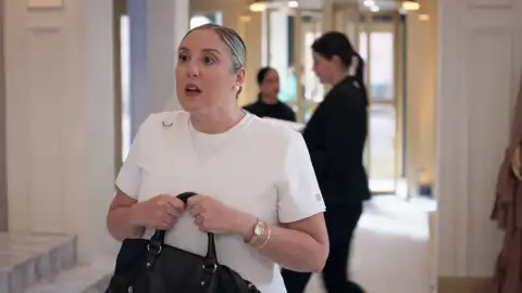 Velvet el nuevo imperio - La cuidadora de Gloria, Marina, ahora va a encargarse de Cristina Velvet el nuevo imperio - La cuidadora de Gloria, Marina, ahora va a encargarse de Cristina