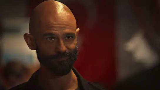 Velvet el nuevo imperio - Alberto sigue entre la vida y la muerte en Turquía Velvet el nuevo imperio - Alberto sigue entre la vida y la muerte en Turquía
