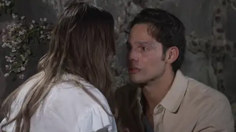 Andrés le propone a Elsa que se fuge con él Andrés le propone a Elsa que se fuge con él