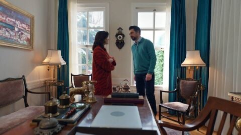 Nur estalla al enterarse de que Tufan se va a casar con Serap y quiere el divorcio