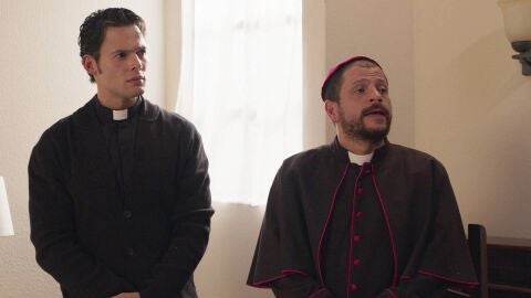 El plan de Andrés para poder entrar en el internado donde está Elsa 