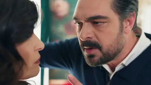 Tufan amenaza a Nur para que se vaya de la mansión Tufan amenaza a Nur para que se vaya de la mansión