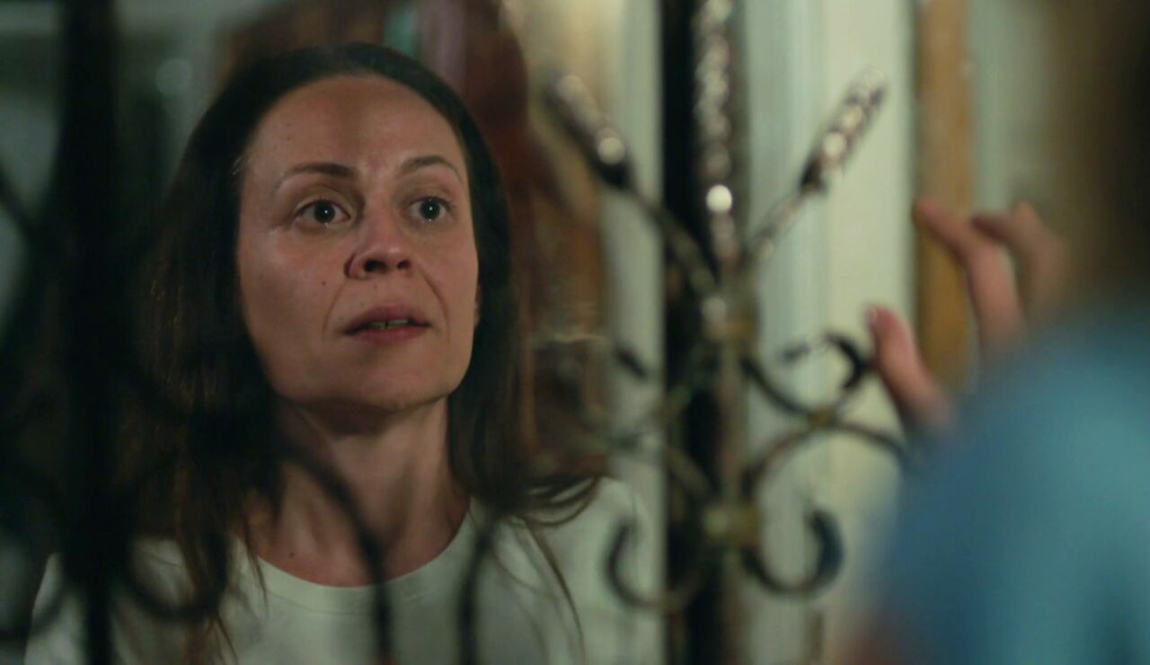 &iexcl;Filiz, la hermana de Dilek, es la mujer que secuestr&oacute; a Mercan!