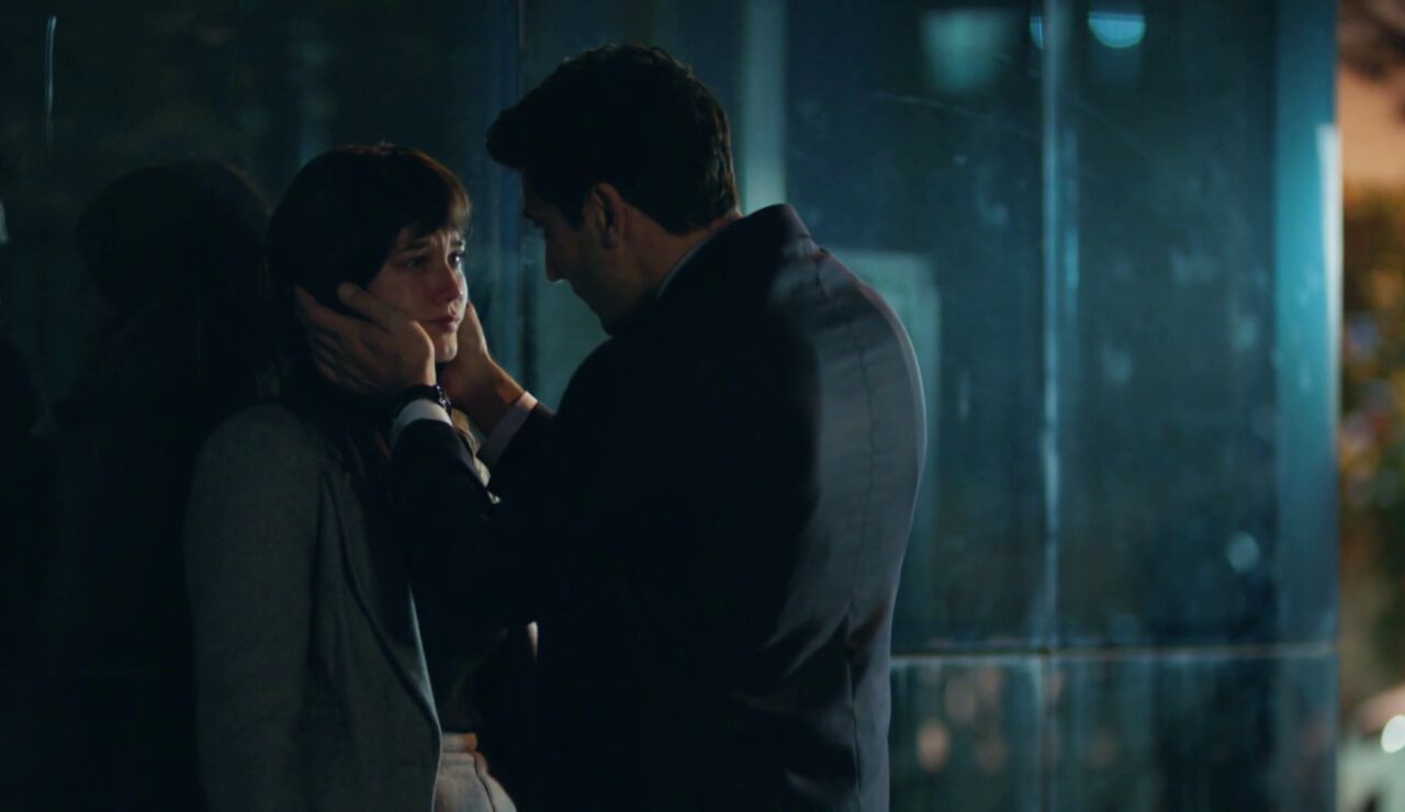 Ceylin e Ilgaz se unen ante el dolor por el rechazo de su hija