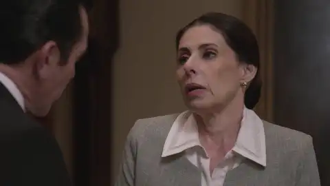 Guillermina le confiesa a Armando que Elsa está embarazada de Andrés Guillermina le confiesa a Armando que Elsa está embarazada de Andrés