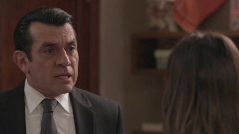 El embarazo de Elsa desata la furia de Armando y toma medidas contra su propia hija