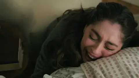 Leyla se enfrenta a uno de los momentos más duros de su vida: la muerte de su madre adoptiva Leyla se enfrenta a uno de los momentos más duros de su vida: la muerte de su madre adoptiva