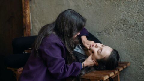 Tülin se queda sin respiración al descubrir que su hija está viva