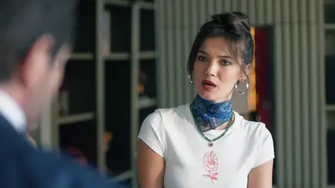 Ceylin y Engin se enfrentaron a un caso complicado en la universidad Ceylin y Engin se enfrentaron a un caso complicado en la universidad