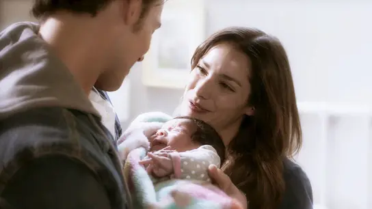 Elsa sueña con una vida idílica junto a Andrés y su hija Elsa sueña con una vida idílica junto a Andrés y su hija