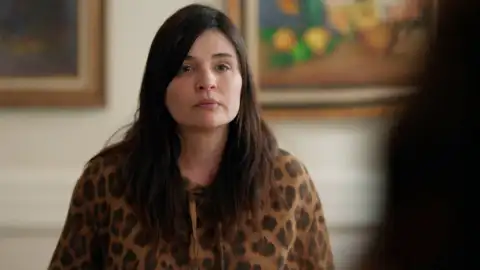 Nur teme por su vida si sigue viviendo en casa de Tufan Nur teme por su vida si sigue viviendo en casa de Tufan