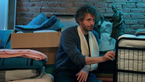 Tufan encierra a Nur y Mali en el trastero y Neco consigue rescatarlos 