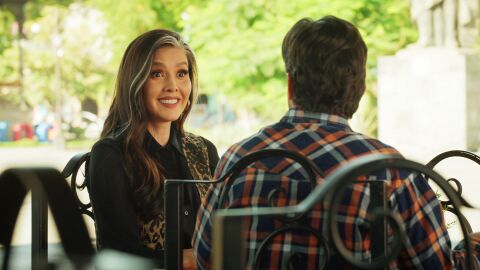 D&eacute;borah intenta acercarse a Gabino y &eacute;l acepta