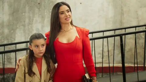 Lidia aparece en plena boda con un supuesto hijo de Ángel Lidia aparece en plena boda con un supuesto hijo de Ángel