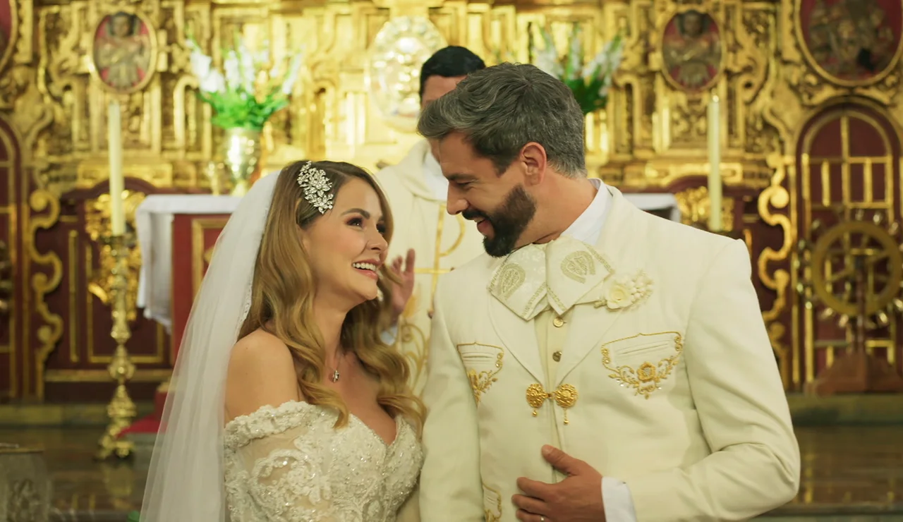Ángel y Marisol se casan con la bendición de Diana