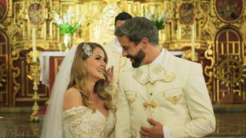 &Aacute;ngel y Marisol se casan con la bendici&oacute;n de Diana