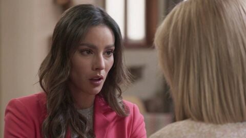 Elsa, orgullosa de que su madre hay echado a Armando de casa