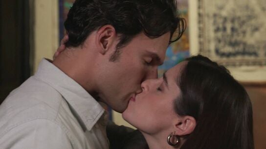 Ingrid, una amiga del pasado,vuelve a la vida de Andr&eacute;s, pero &eacute;l sigue enamorado de Elsa