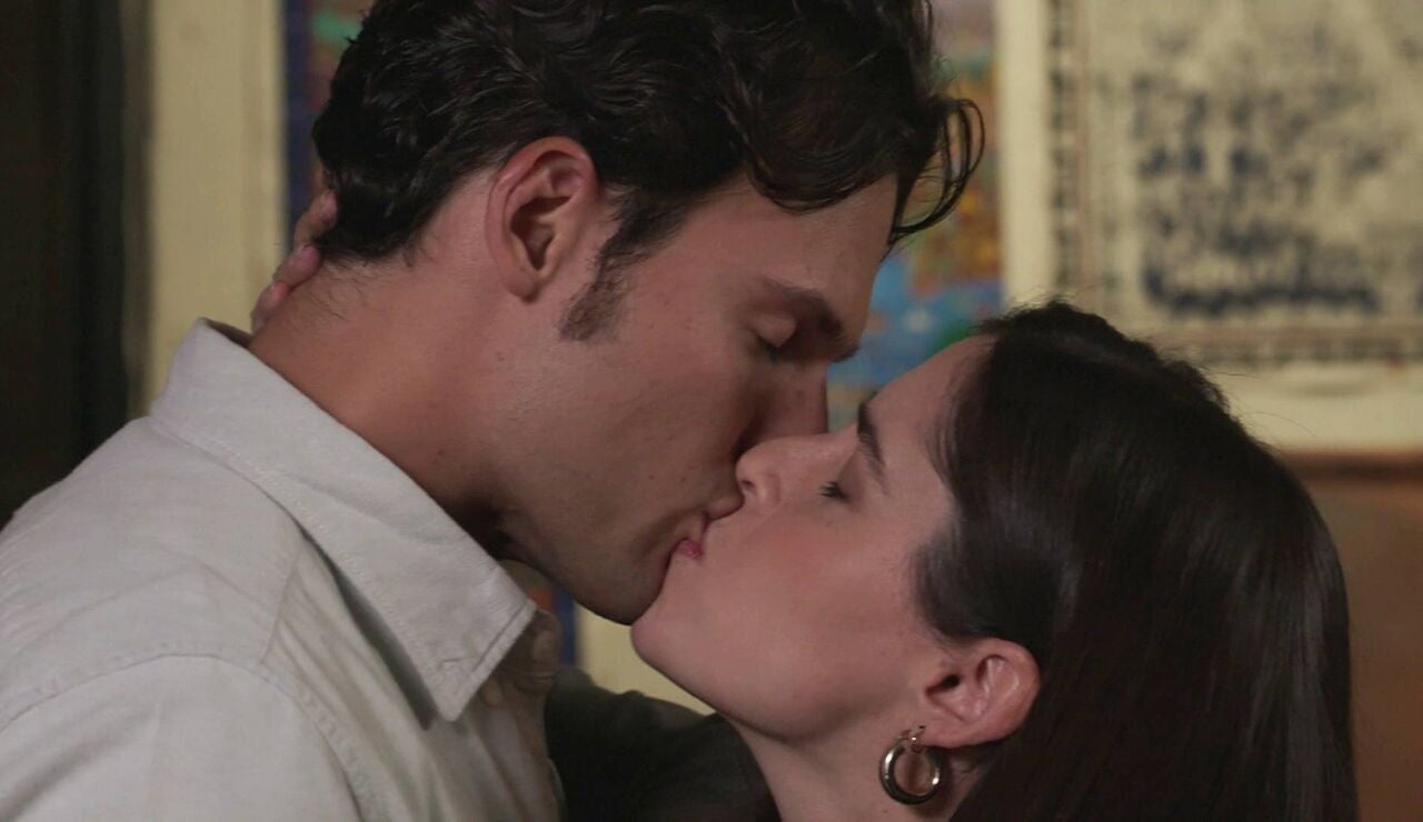 Ingrid, una amiga del pasado,vuelve a la vida de Andr&eacute;s, pero &eacute;l sigue enamorado de Elsa