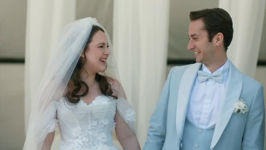 Efe y Tuğçe se casan Efe y Tuğçe se casan