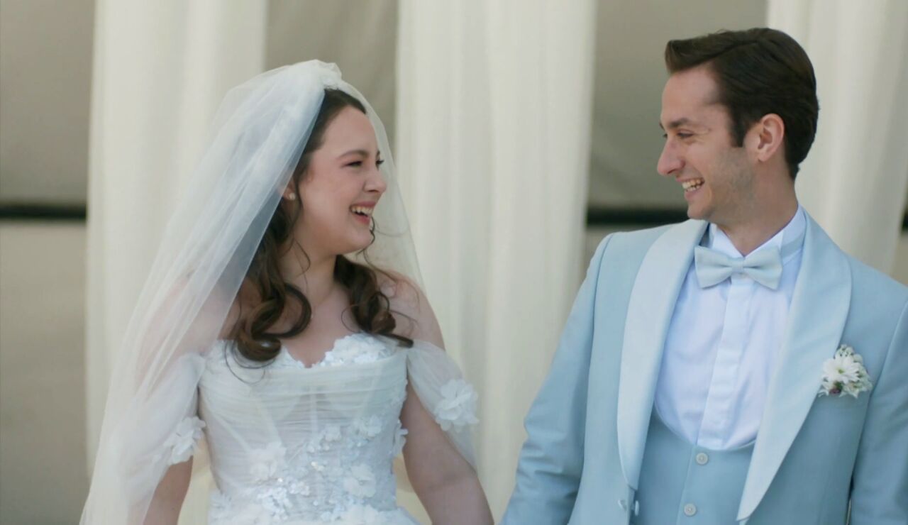 Efe y Tuğ&ccedil;e se casan