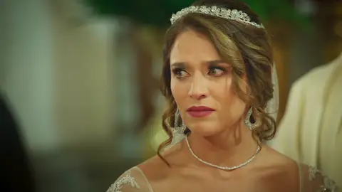 Mia interrumpe la boda de Paloma: fue su marido quien publicó su vídeo Mia interrumpe la boda de Paloma: fue su marido quien publicó su vídeo