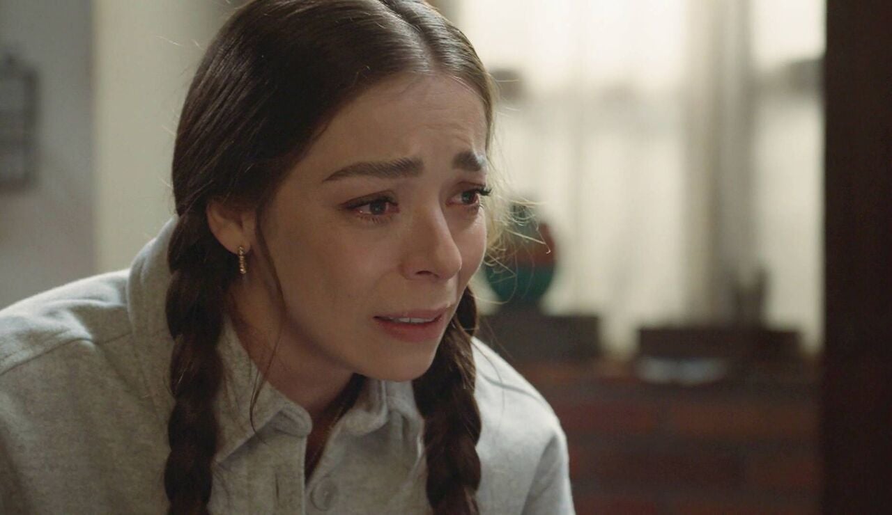 La impactante confesi&oacute;n de Do&ntilde;a Clemencia antes de morir cambia para siempre la vida de Nora y Andr&eacute;s