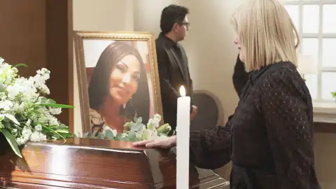 Estela se despide para siempre de su hermana Irene Estela se despide para siempre de su hermana Irene