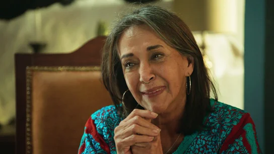 Diana descubre que Evelia es su verdadera madre. Diana descubre que Evelia es su verdadera madre.