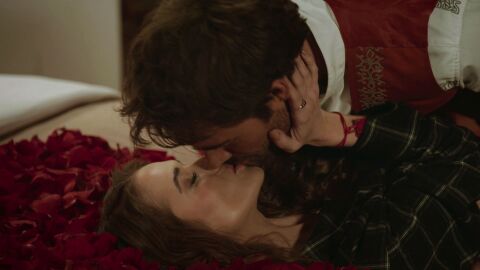 Alejandro y Victoria viven su noche de bodas
