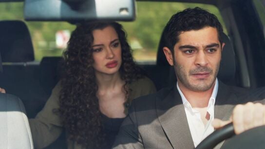 Mahir se sincera ante Canfeza: "Tu padre es un demonio"