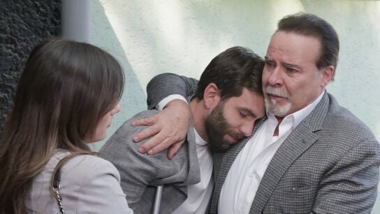 Héctor se reencuentra con su familia