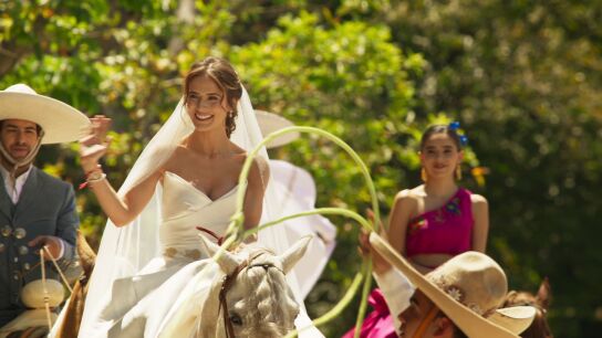 Victoria llega a su boda con Alejandro