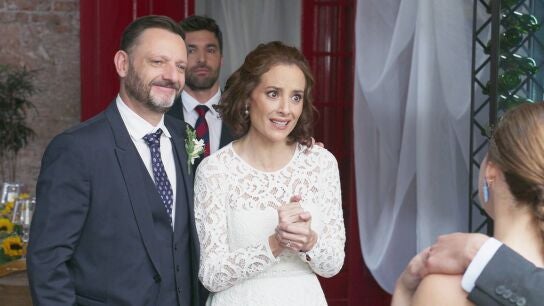 Llega el día más feliz para Silvia y Lamberto: ¡su boda!