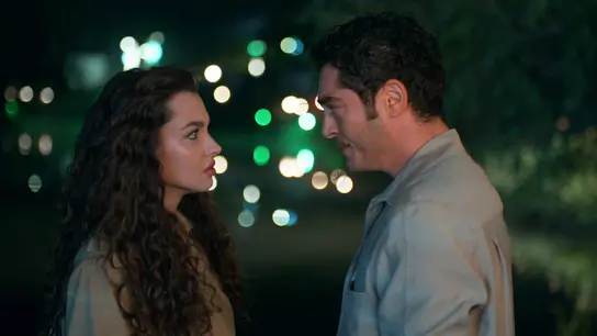 Mahir le pide matrimonio a Canfeza ¿le dirá que sí? Mahir le pide matrimonio a Canfeza ¿le dirá que sí?
