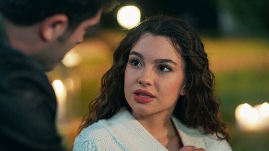 Canfeza y Mahir ponen a prueba su amor con un divertido juego entre amigos 