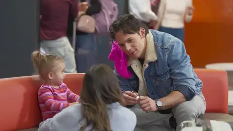 Andrés y Elsa recuperan a Eva y él sueña con formar una familia a su lado Andrés y Elsa recuperan a Eva y él sueña con formar una familia a su lado