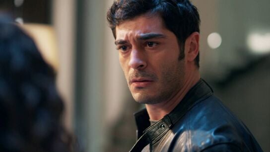Canfeza le rompe el corazón a Mahir