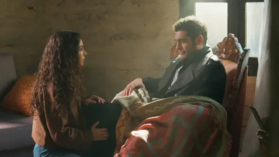 Canfeza acepta casarse con Mahir Canfeza acepta casarse con Mahir
