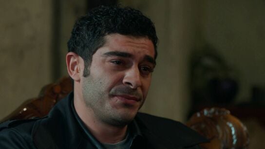 Mahir, decepcionado con Canfeza: "Nunca me amaste como yo lo hago"