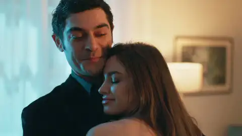 La noche romántica de Mahir y Canfeza: "¡Qué guapa eres! La noche romántica de Mahir y Canfeza: "¡Qué guapa eres!