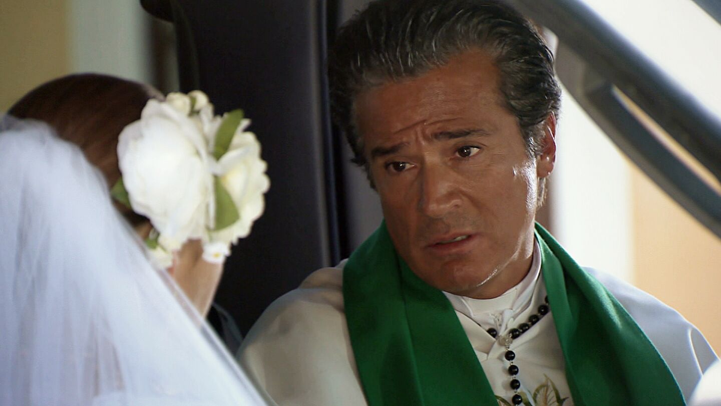 Lolita se casa con Horacio después de muchas dudas