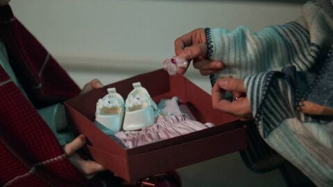 Canfeza recibe los primeros regalos para su beb&eacute; y Mahir est&aacute; convencido de que ser&aacute; una ni&ntilde;a mientras Afet sigue sin memoria